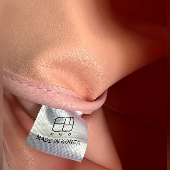 EMO Minnie Mouse Pink Tote Bag Made in Korea w/ Matching Pouch-New Without Tags - Picture 6 of 10